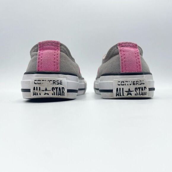 Converse Chuck Taylor All Stars - size 11 - Picture 3 of 8